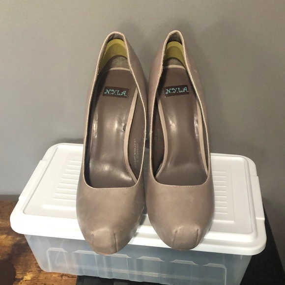 NYLA leather platform heels - Picture 1 of 12
